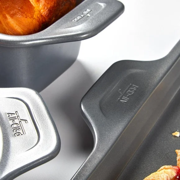 All-Clad ProRelease Loaf Pan - NEW with tags! - Picture 7 of 8